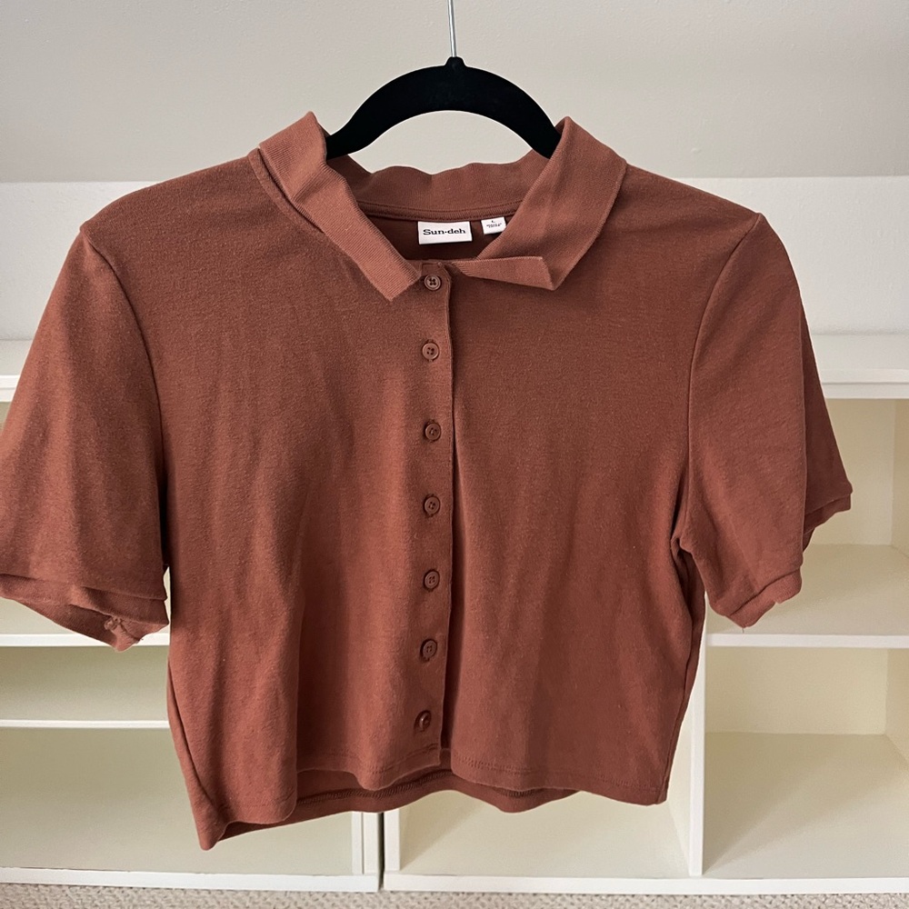 Aritzia Sun-Deh Audio top
